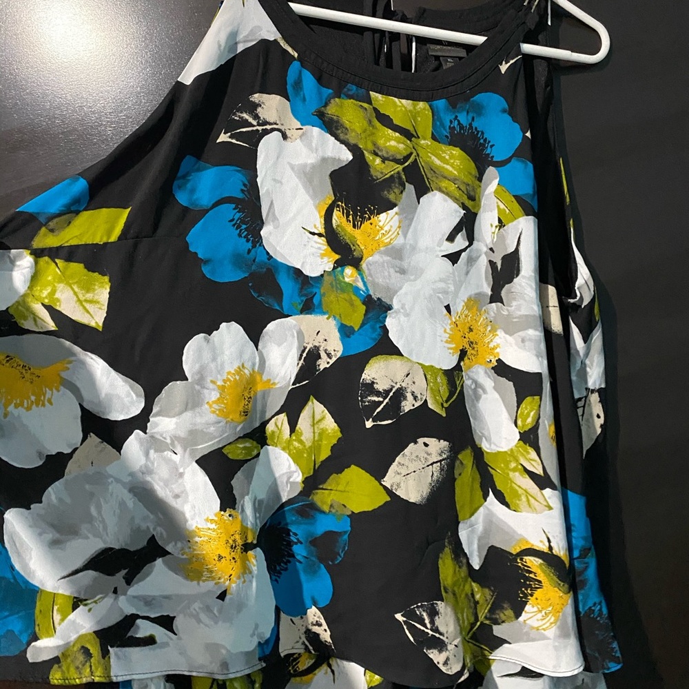 Black Worthington blouse with floral print